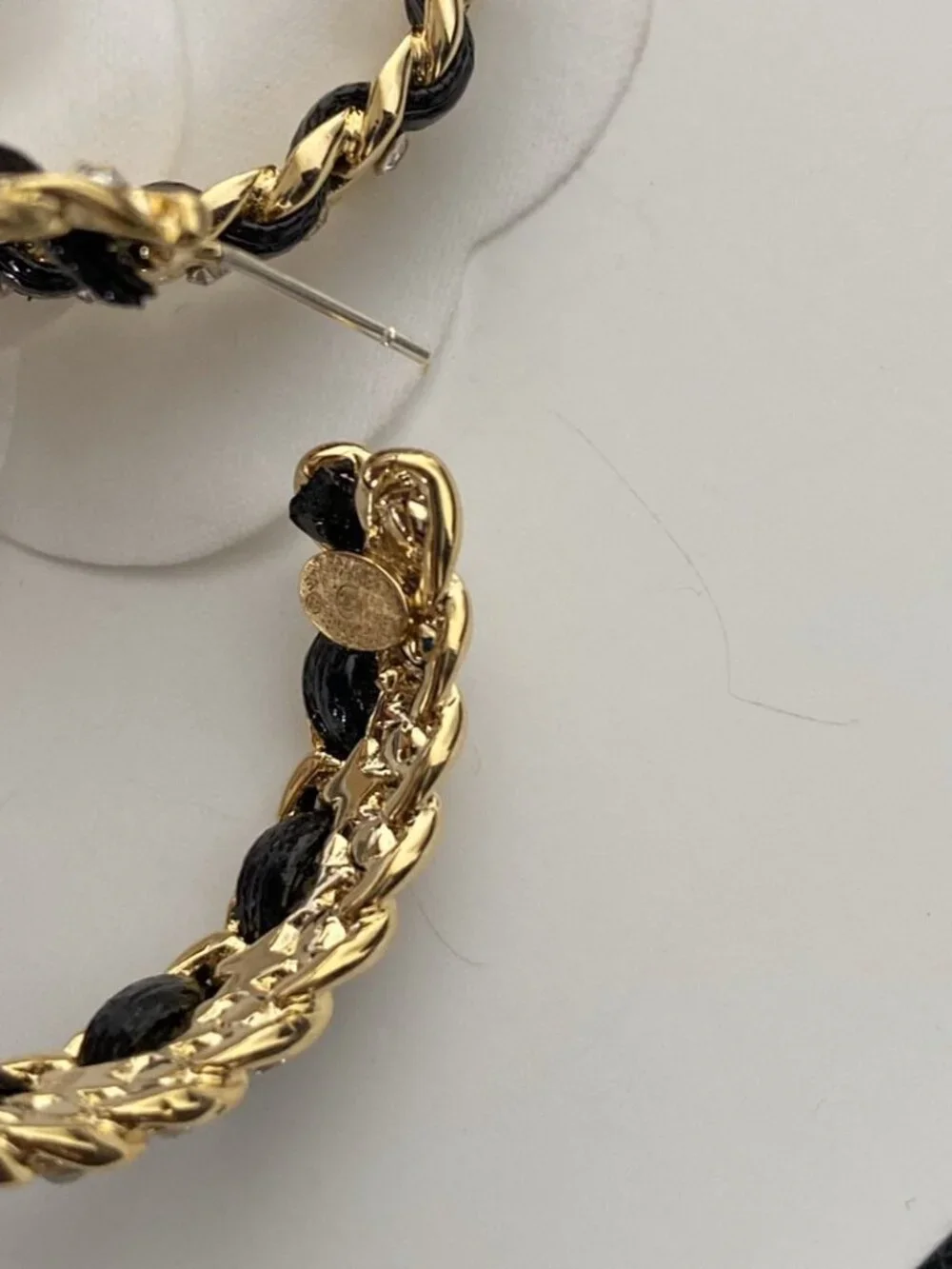 ✨ CHANEL- Gold and Black Chain-Link HoopEarrings ✨ - Picture 4 of 5